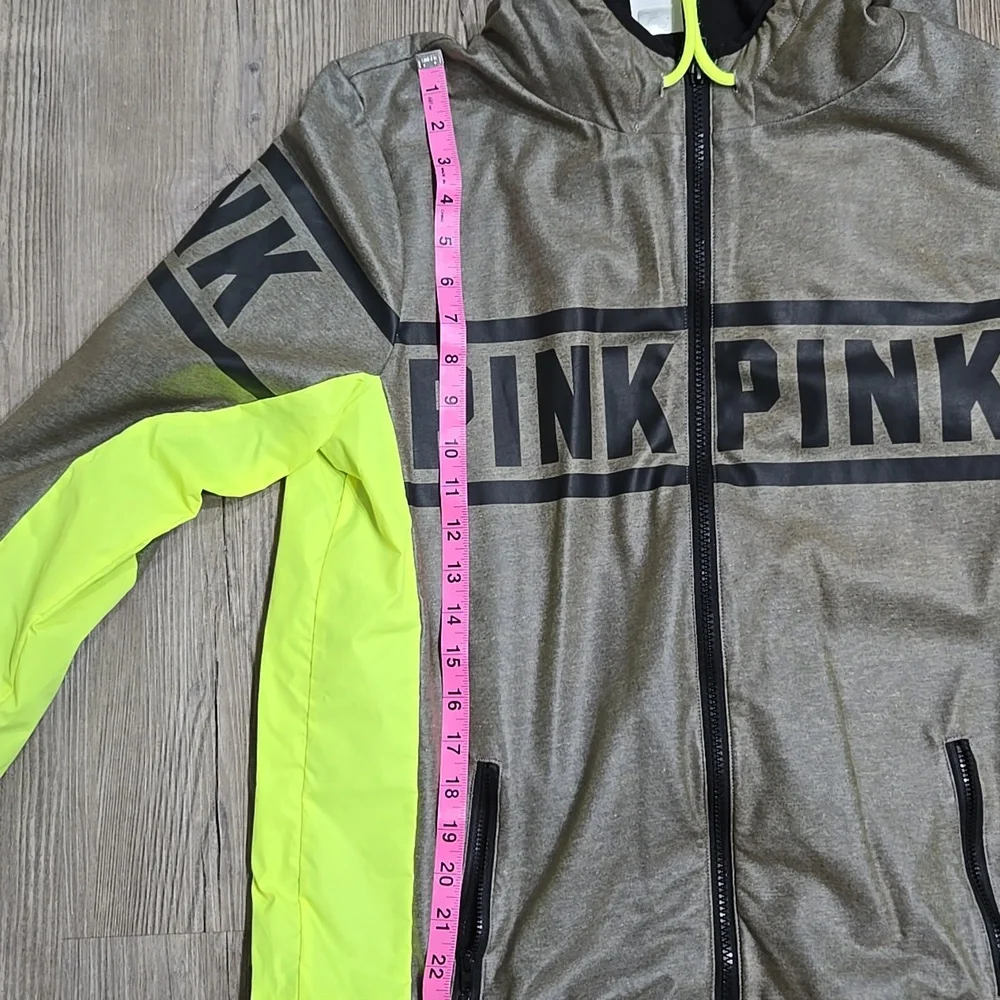 VS Pink Jacket - Picture 9 of 10